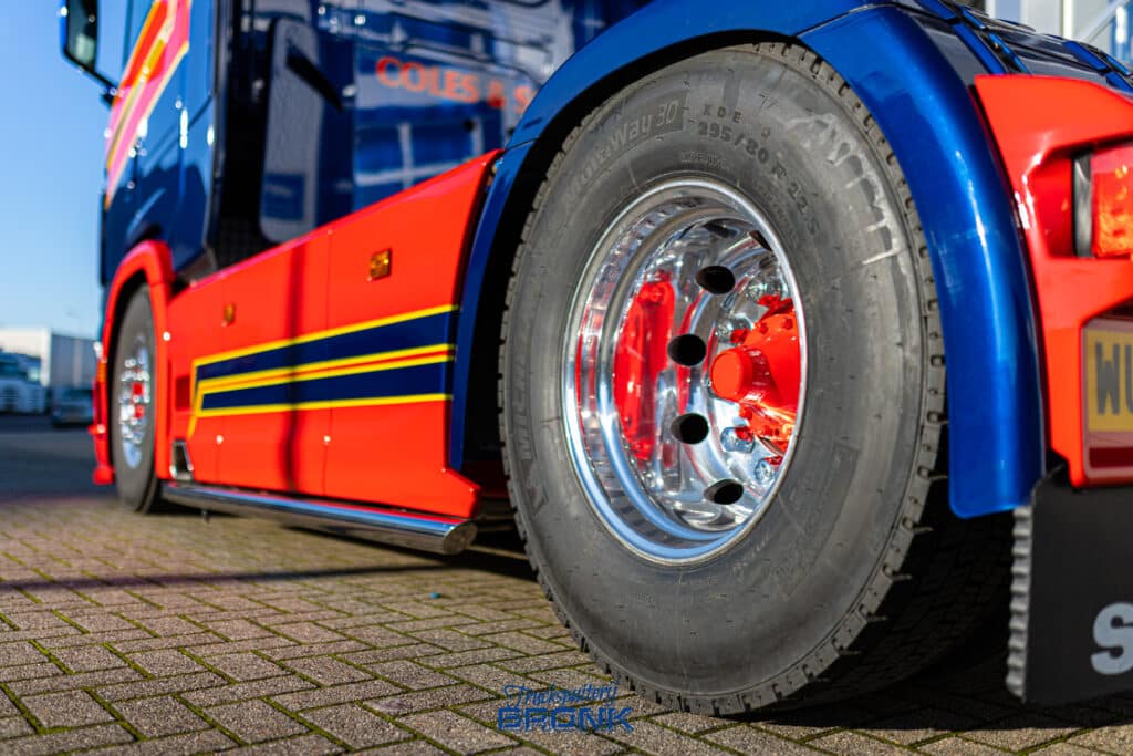 Rotor_bronk_Scania-Coles-&-Sons-25